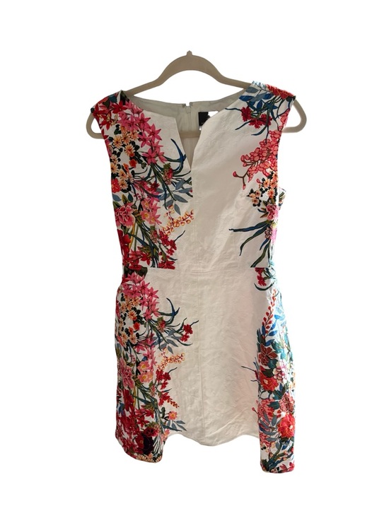 Adrianna Papell Dresses & Skirts - Adrianna Papell Floral Jacquard V-Neck Mini Dress Pink White Size 4 / 6 Approx